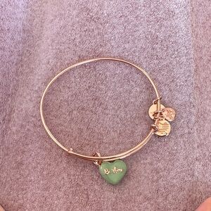 Gold Be Mine Valentines Day Heart Charm Bracelet